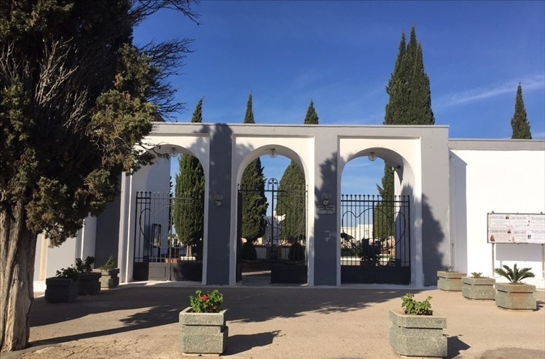 Cimitero Avetrana Cimitero Avetrana