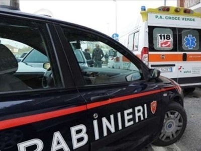 Ambulanza carabinieri Ambulanza carabinieri