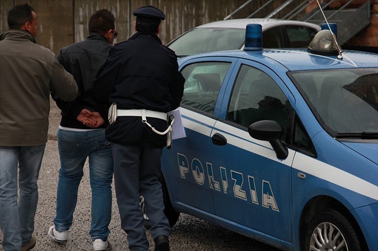 Polizia 