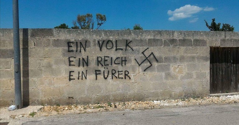 Scritte naziste