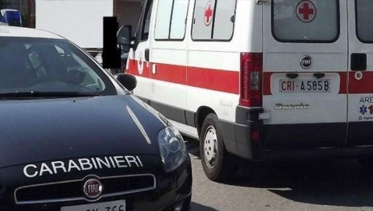 Carabinieri ambulanza 