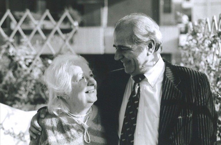 Adele Carloni, figlia della manduriana Addolorata Calò, con il figlio Luigi De Filippo Adele Carloni, figlia della manduriana Addolorata Calò, con il figlio Luigi De Filippo