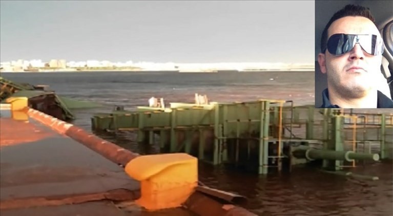 Mimmo Massaro e la gru precipitata che lo ha trascinato in mare Mimmo Massaro e la gru precipitata che lo ha trascinato in mare