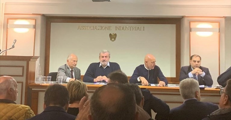 La riunione in Confindustria Taranto