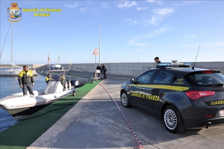Finanza Brindisi, sequestro a Sevelletri Finanza Brindisi, sequestro a Sevelletri
