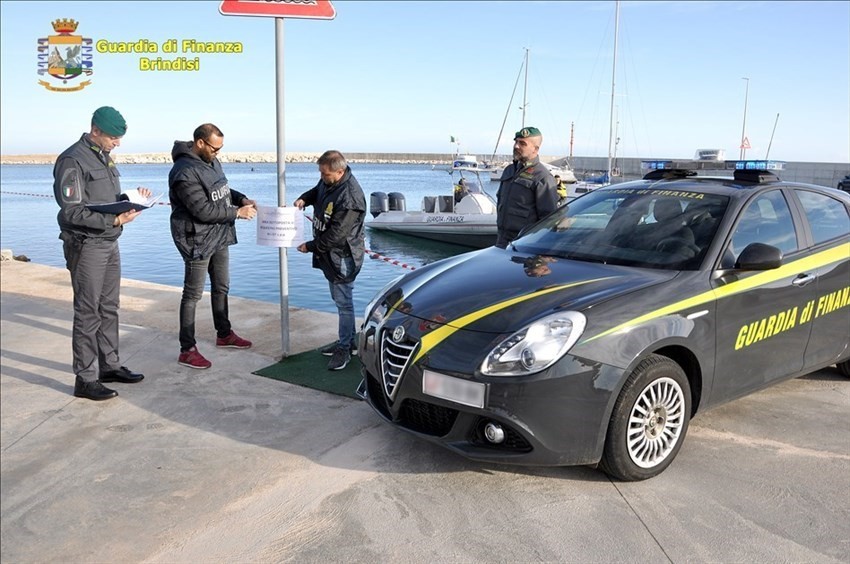 Sequestro porto di Savelletri