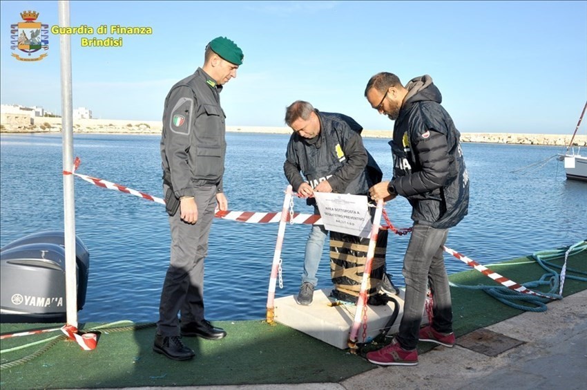 Sequestro porto di Savelletri