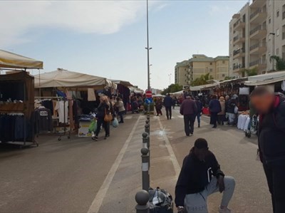 Mercato Viale Aldo Moro Mercato Viale Aldo Moro