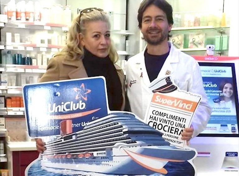 La vincitrice con il farmacista