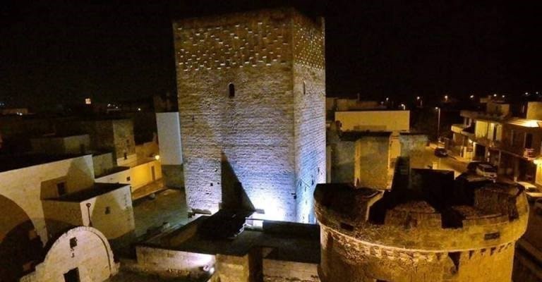 Il torrione di Avetrana Il torrione di Avetrana