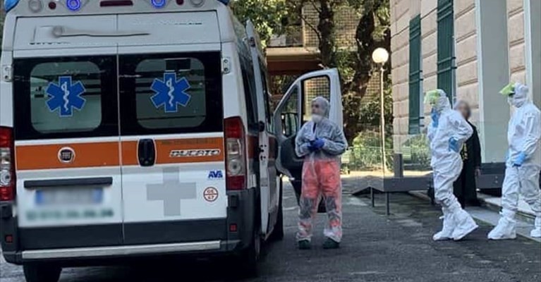 Ambulanza sanificazione