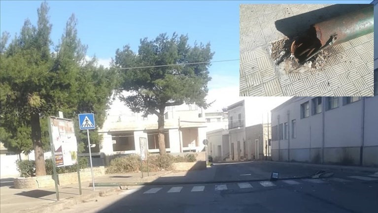 Il palo caduto Il palo caduto