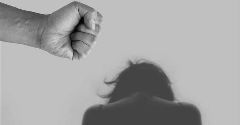Violenza sulle donne Violenza sulle donne