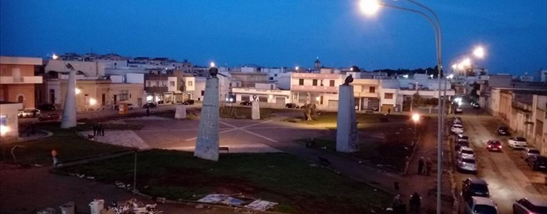 Piazza tubi distrutta Piazza tubi distrutta