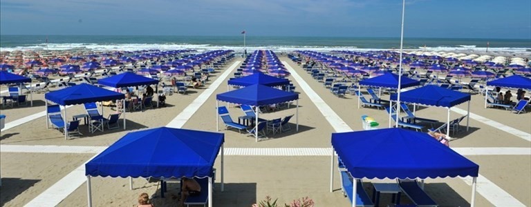 Stabilimento balneare - Archivio Stabilimento balneare - Archivio