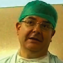 Lo sfogo del medico: "La chirurgia è un'amante gelosa.. ma non per tutti"
