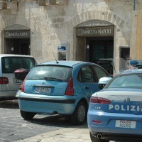 Rapina in banca a Taranto vecchia
