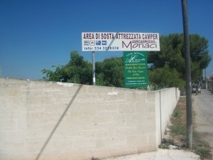 Sosta camper abusiva, il Tar accoglie il ricorso e sospende la demolizione