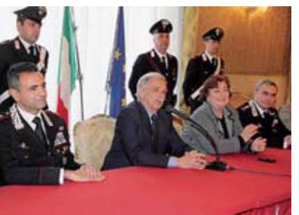 Blitz dei carabinieri e caccia ai killer del vigilante 7 in manette