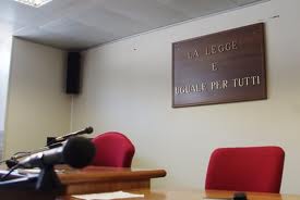 Giudice e avvocato arrestati per mazzette