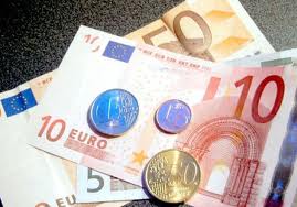 Agenzia pratiche auto intascava i soldi dei bolli