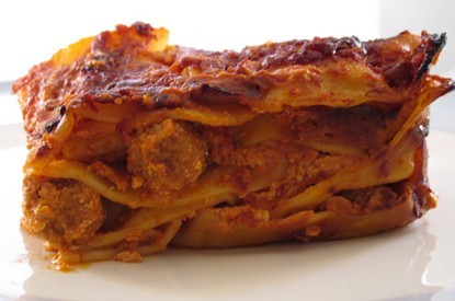 La lasagna al forno da portare in spiaggia