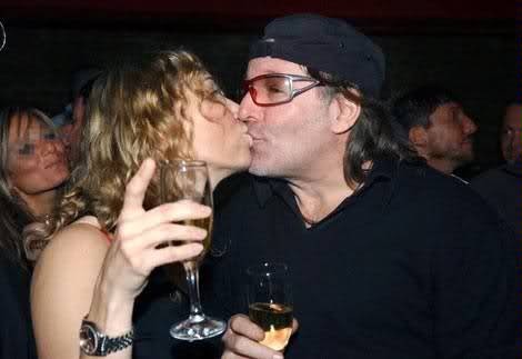 Per Vasco Rossi viaggio di nozze a Castellaneta Marina