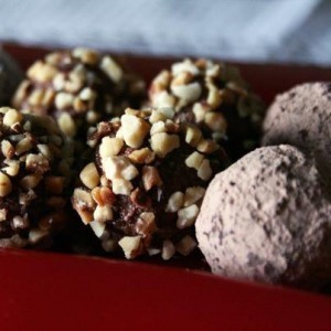 Fagottini di crespelle con forcini e fonduta e Tartufi al cioccolato