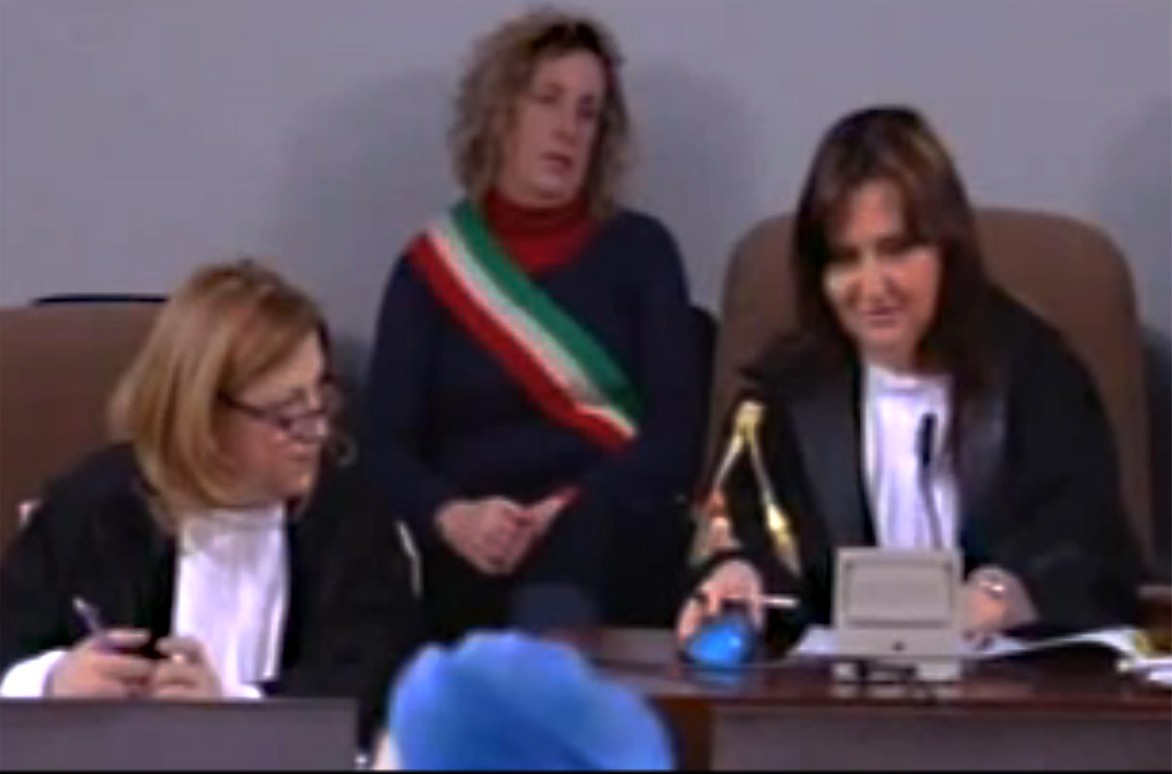 Processo Scazzi, �I giudici restano�  Il presidente:�Solo scambio di opinioni�. L'audio