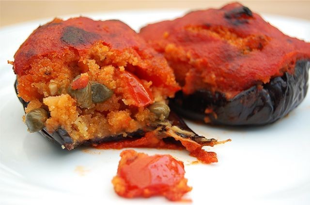 Melanzane ripiene con ricotta e mortadella