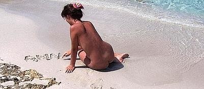 Nudisti a Torre Guaceto, ok dal Consorzio