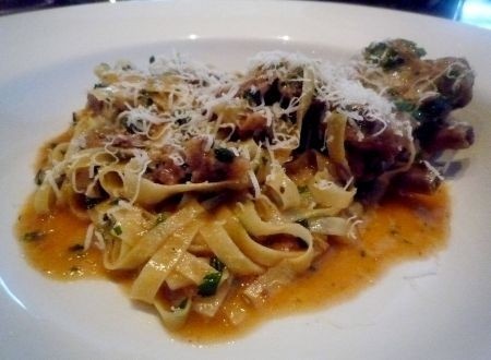 Tagliatelle al ragù di agnello