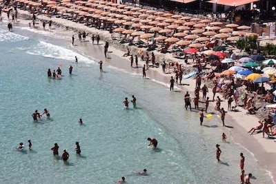 Il business delle spiagge della malavita salentina