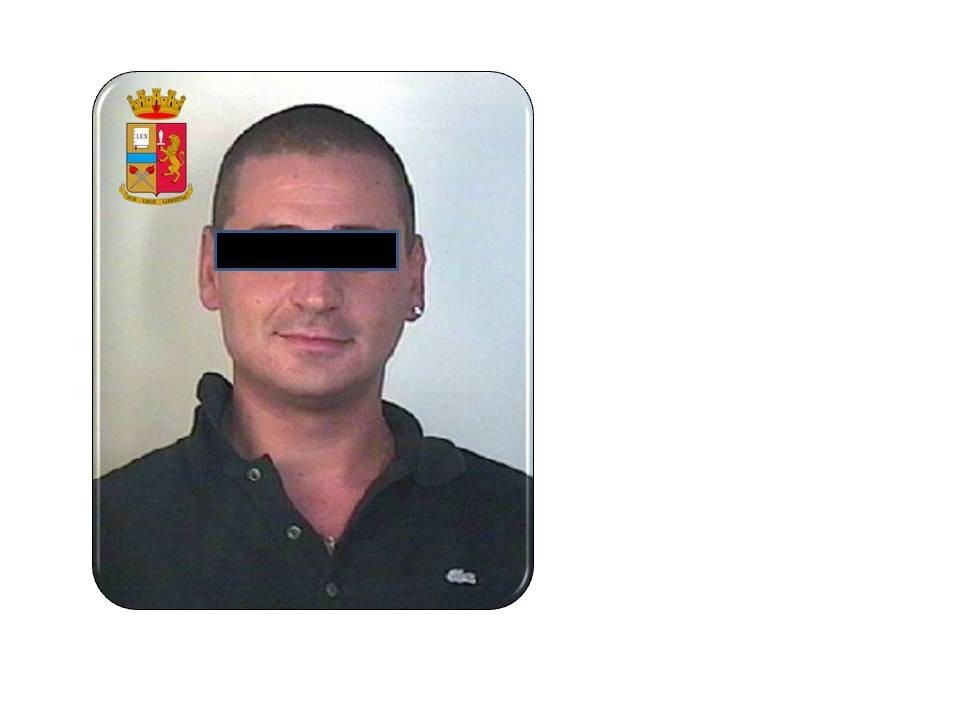 Riciclo auto rubate, tra gli arrestati anche funzionario Aci