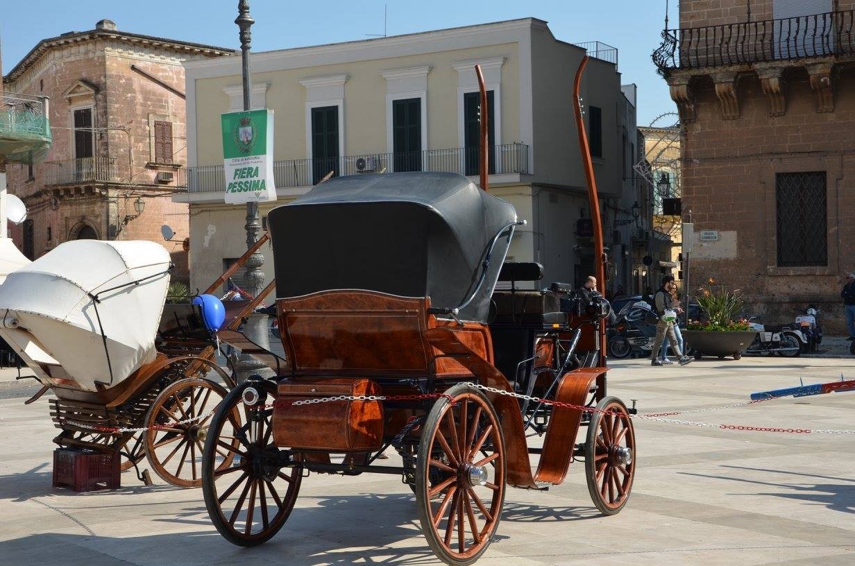 Auto e moto d'epoca invadono Manduria TUTTE LE IMMAGINI