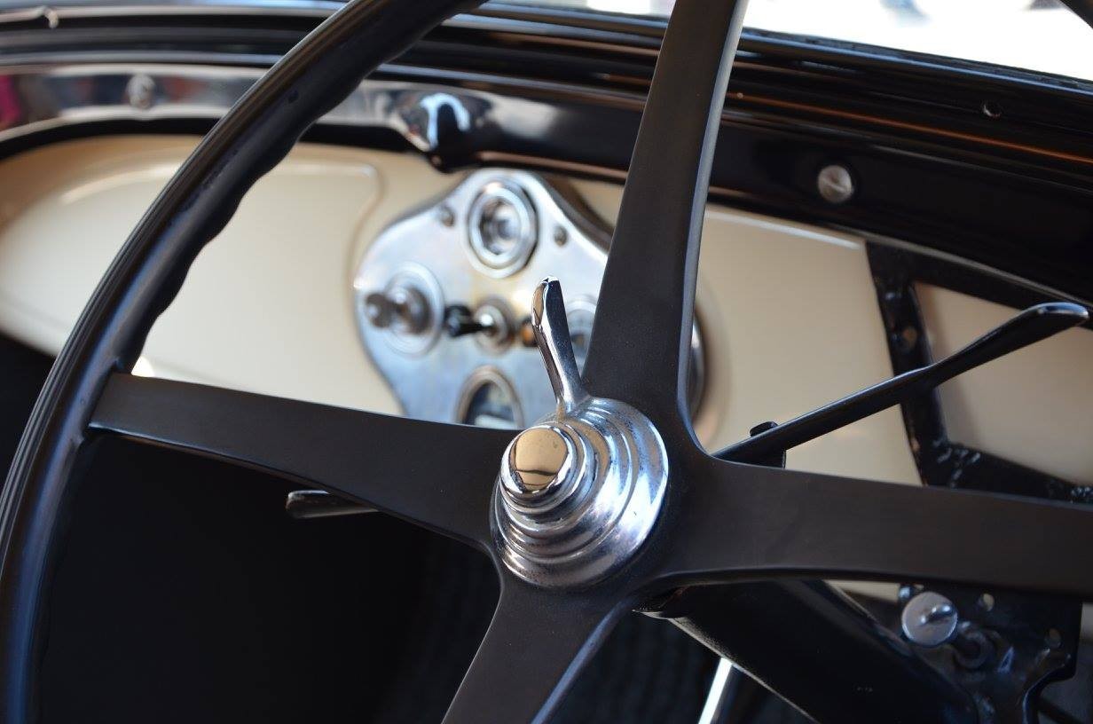 Auto e moto d'epoca invadono Manduria TUTTE LE IMMAGINI