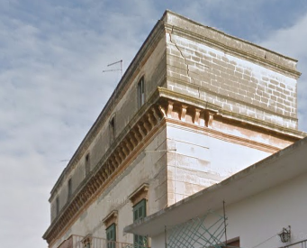 Pericolo di crollo per il palazzo Pasanisi